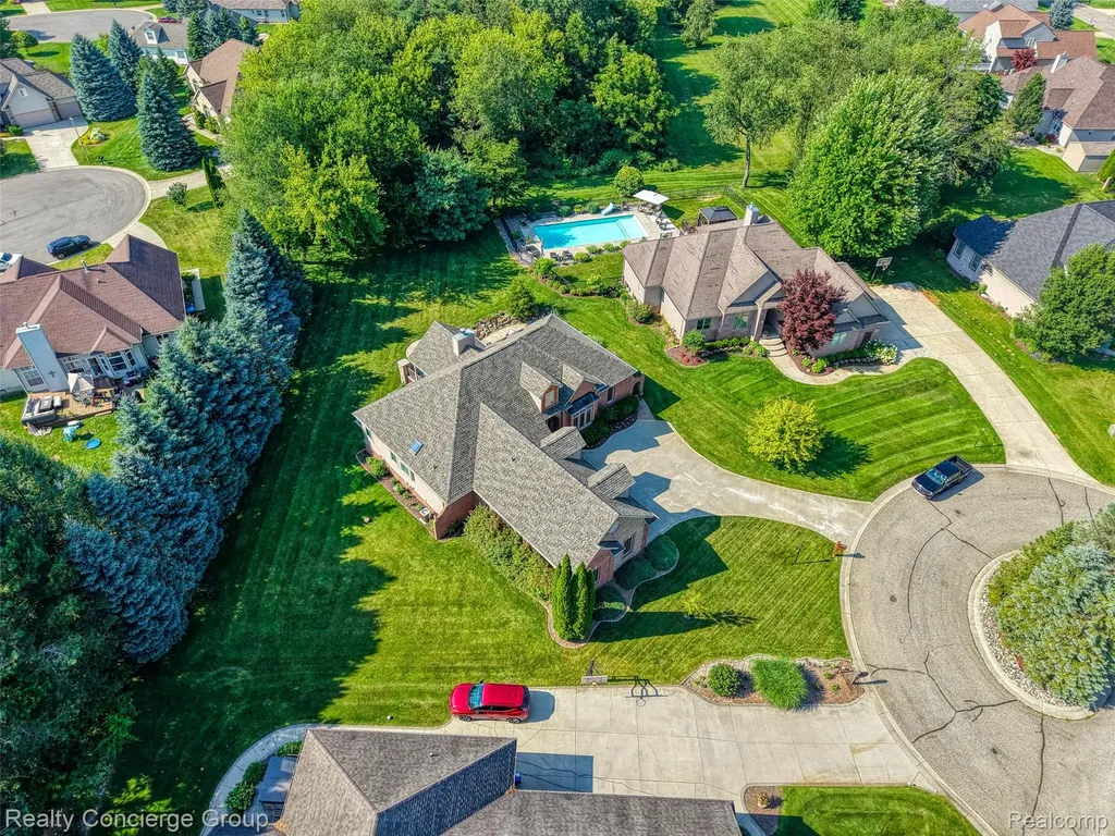 16366 Carrie Lane Fenton City MI 48430