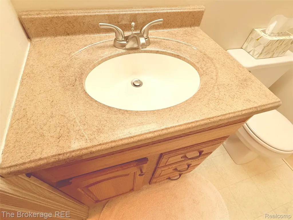 610 Perry Creek Drive Grand Blanc City MI 48439
