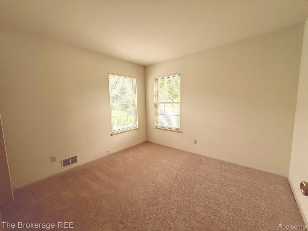 610 Perry Creek Drive Grand Blanc City MI 48439