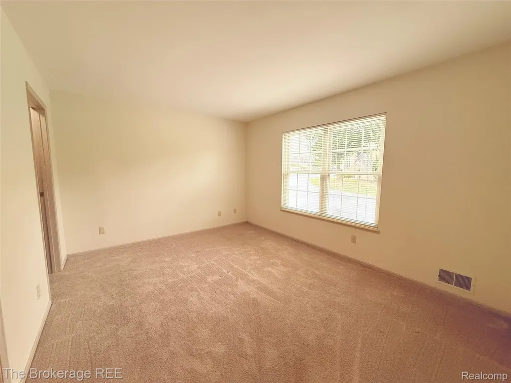 610 Perry Creek Drive Grand Blanc City MI 48439