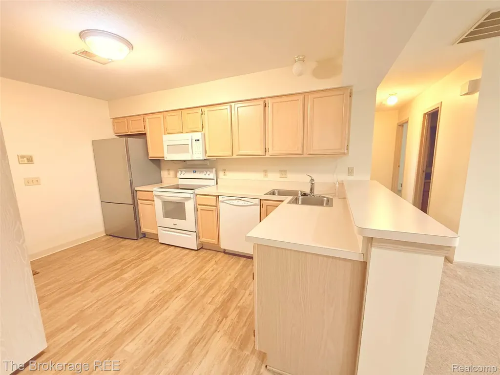 610 Perry Creek Drive Grand Blanc City MI 48439