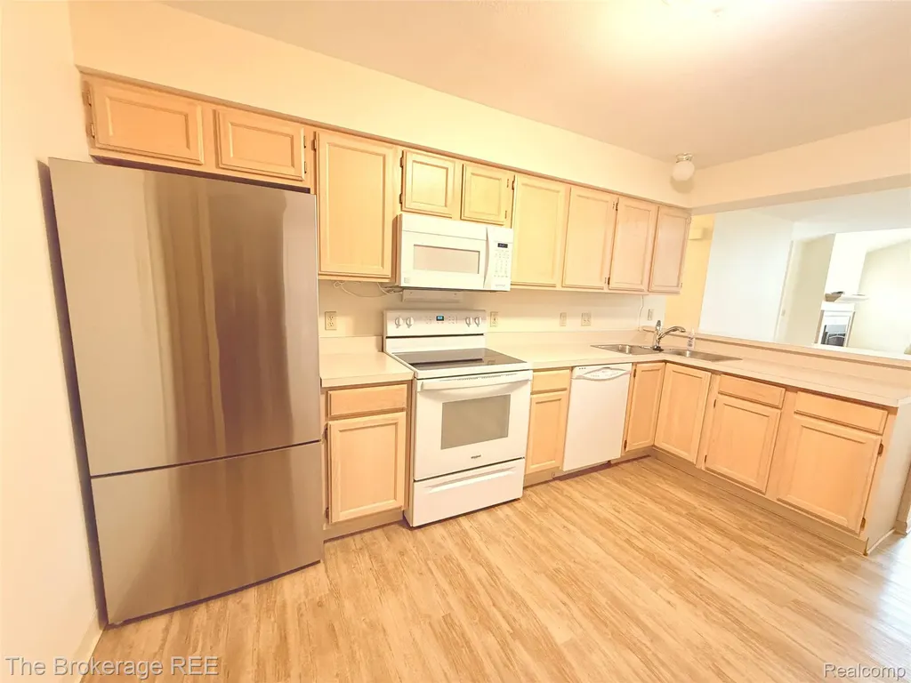 610 Perry Creek Drive Grand Blanc City MI 48439