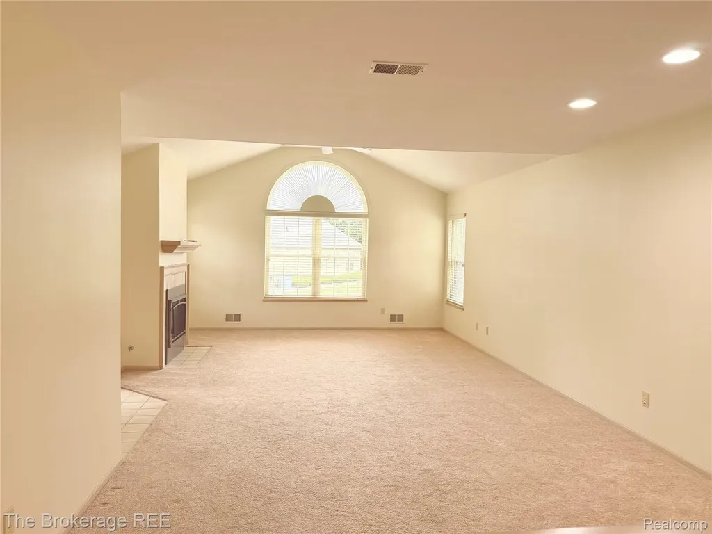 610 Perry Creek Drive Grand Blanc City MI 48439