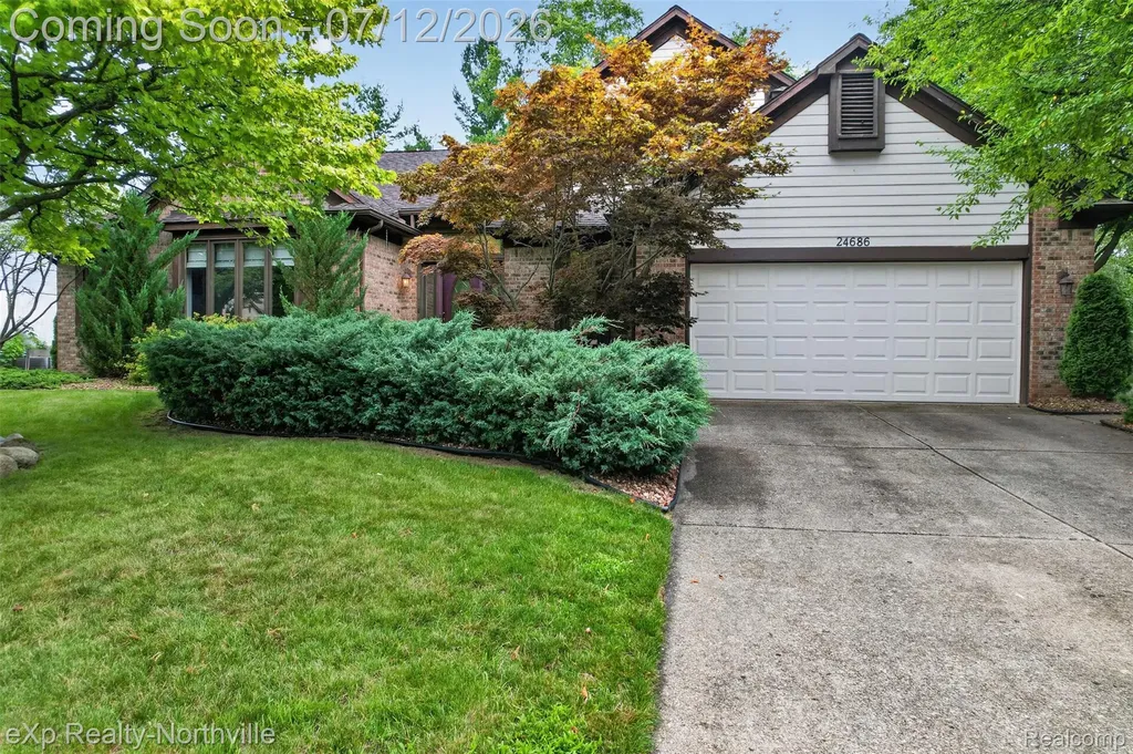 24686 Venice Drive Novi City MI 48374