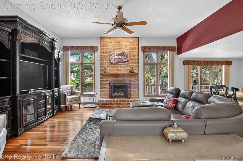 24686 Venice Drive Novi City MI 48374