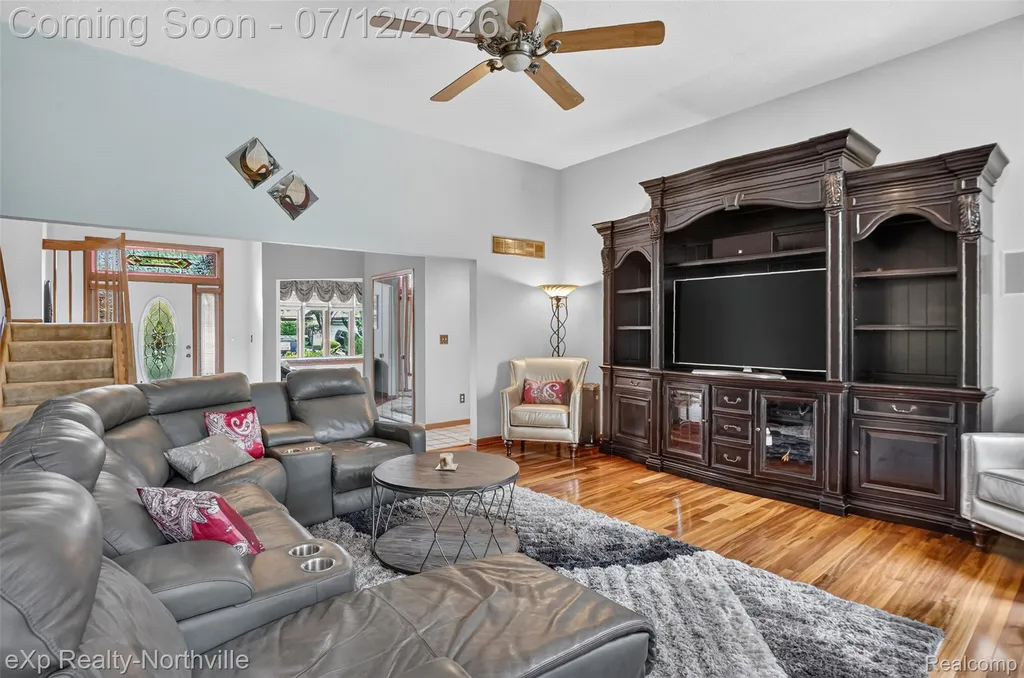 24686 Venice Drive Novi City MI 48374