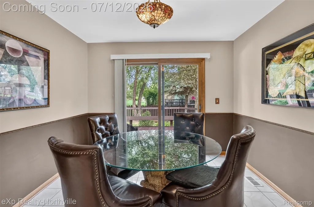 24686 Venice Drive Novi City MI 48374
