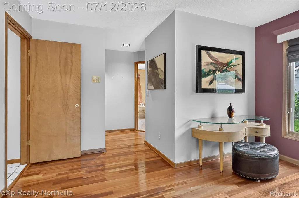 24686 Venice Drive Novi City MI 48374