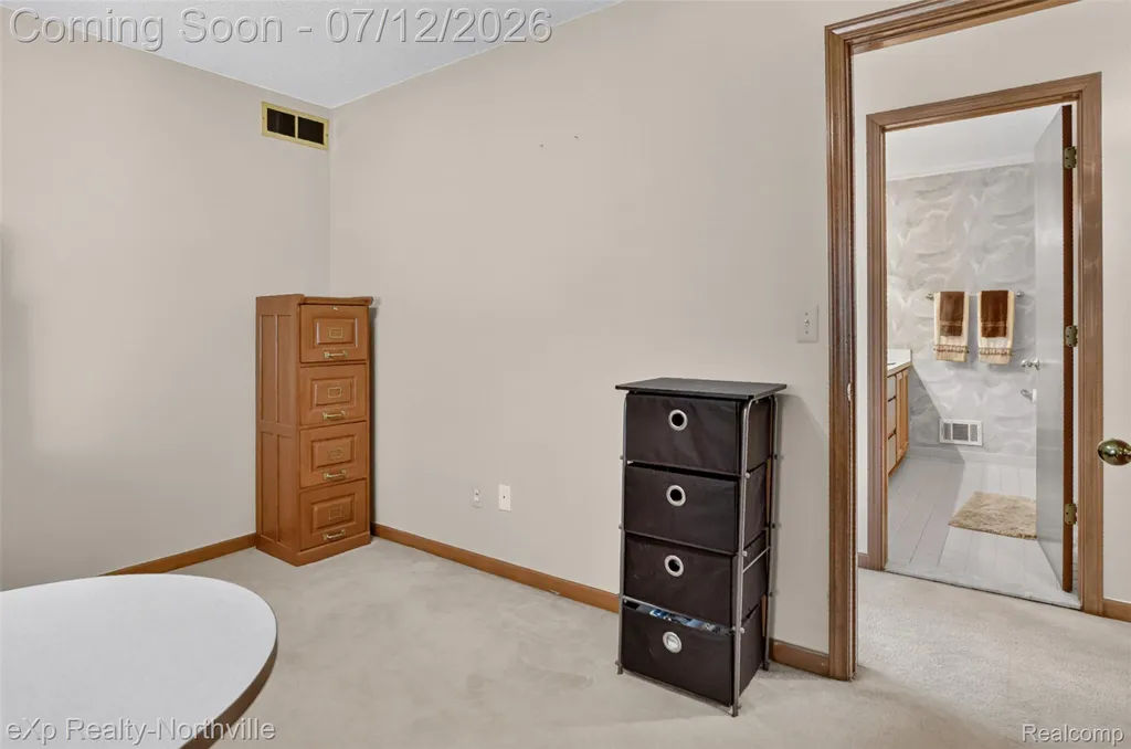 24686 Venice Drive Novi City MI 48374