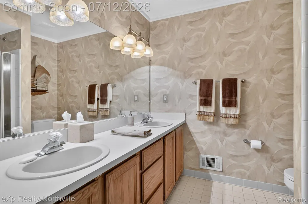 24686 Venice Drive Novi City MI 48374