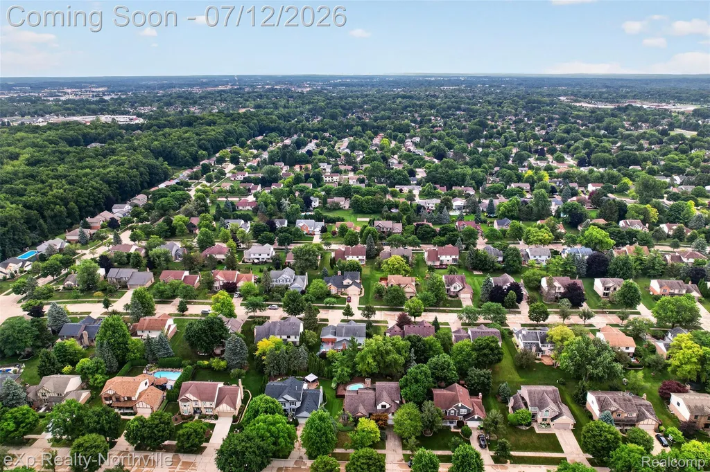 24686 Venice Drive Novi City MI 48374