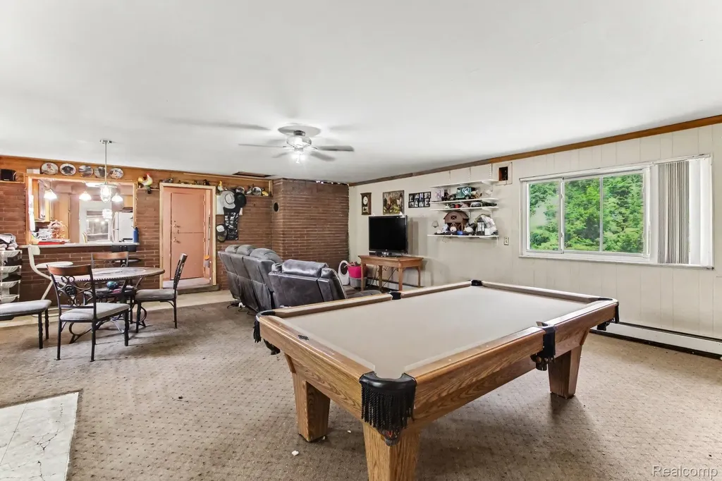 1131 Lake Lane Drive White Lake Charter Township MI 48386