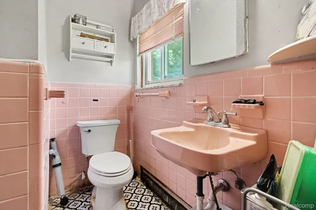 1131 Lake Lane Drive White Lake Charter Township MI 48386