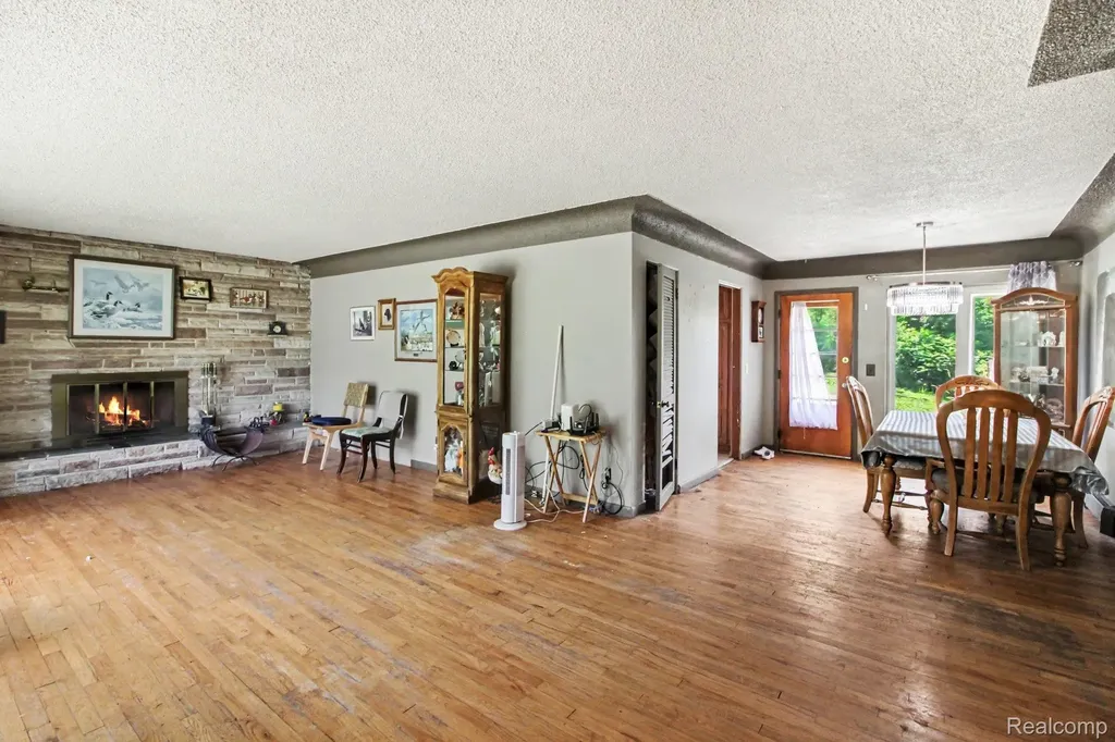 1131 Lake Lane Drive White Lake Charter Township MI 48386