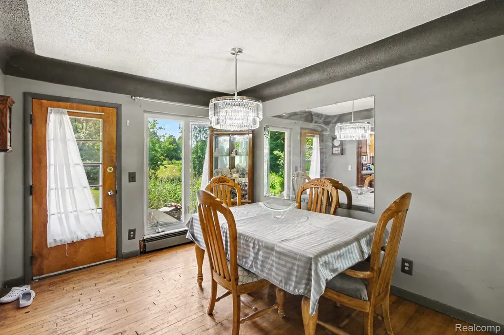 1131 Lake Lane Drive White Lake Charter Township MI 48386