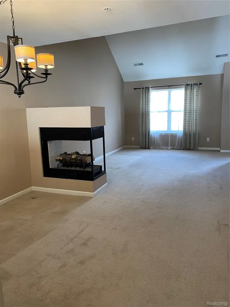 1394 Ashford Court Troy City MI 48084