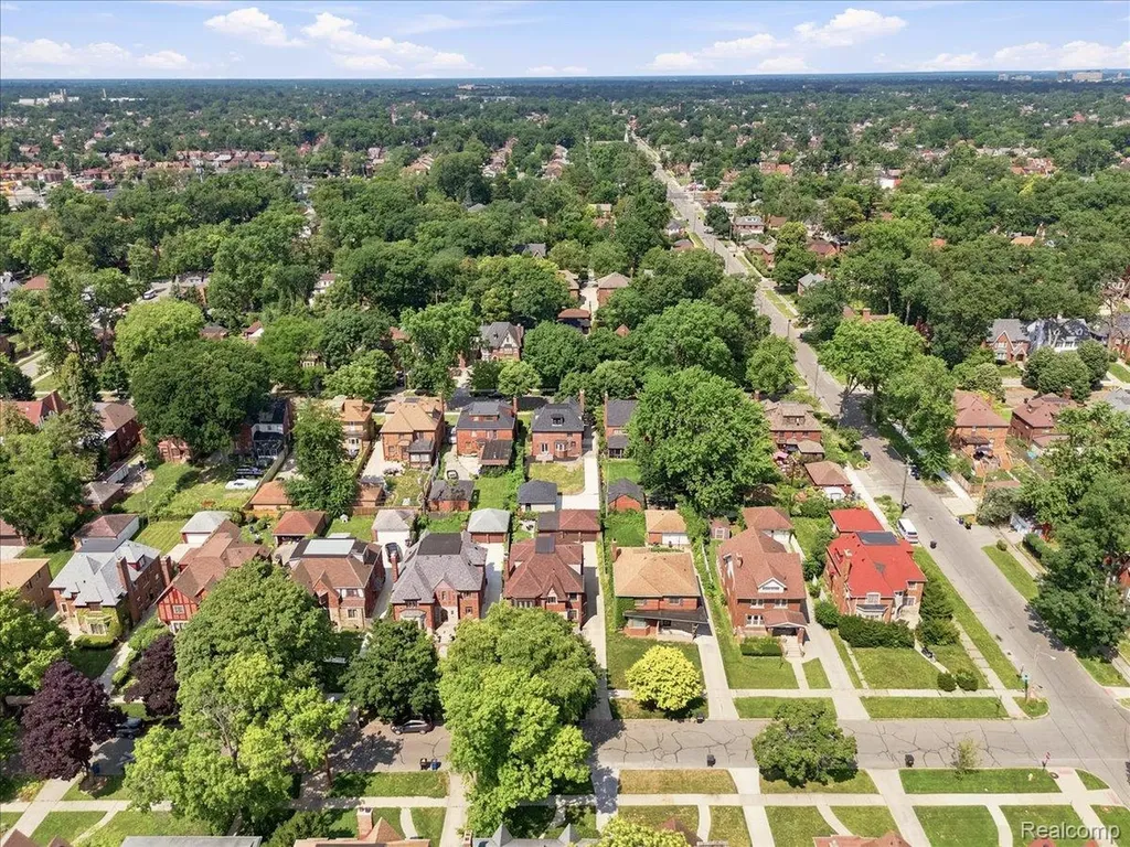 18084 Birchcrest Drive Detroit City MI 48221