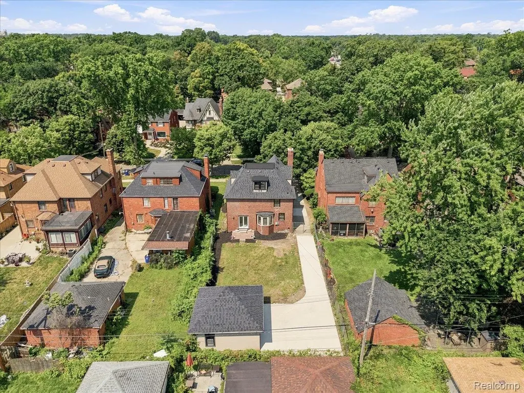 18084 Birchcrest Drive Detroit City MI 48221