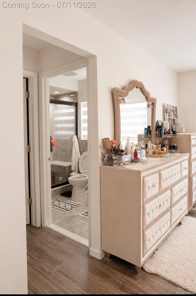 37750 Chase Run Drive Sterling Heights City MI 48310