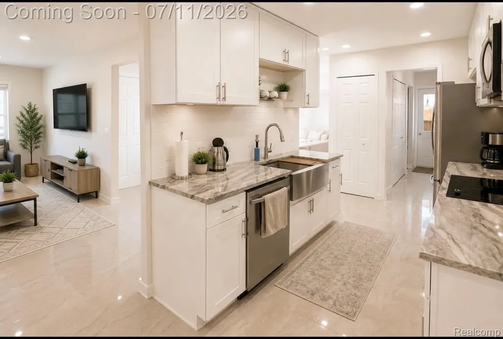 37750 Chase Run Drive Sterling Heights City MI 48310
