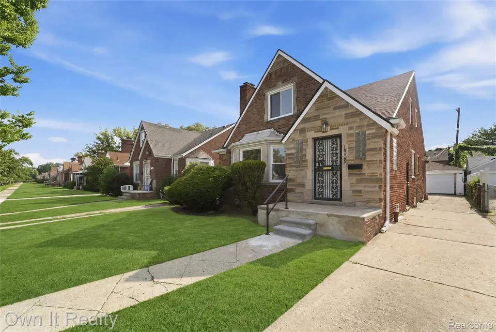 18428 Snowden Street Detroit City MI 48235