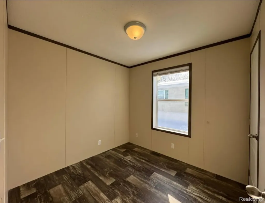 40 Sparrow Hill Orion Charter Township MI 48359