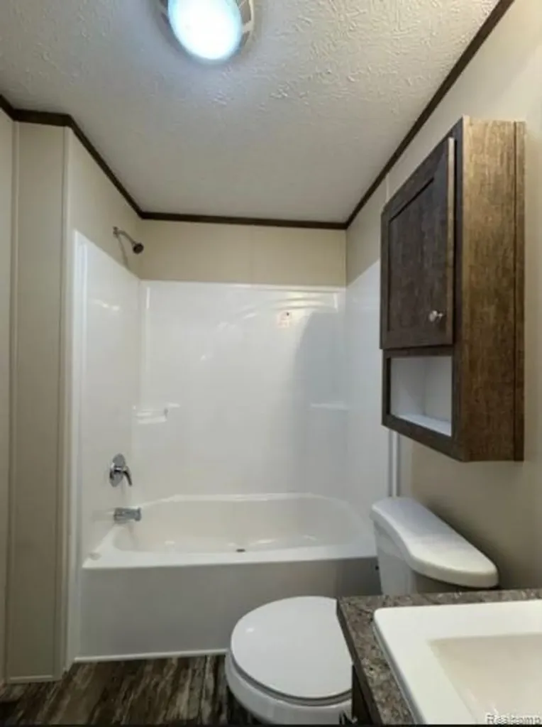 40 Sparrow Hill Orion Charter Township MI 48359