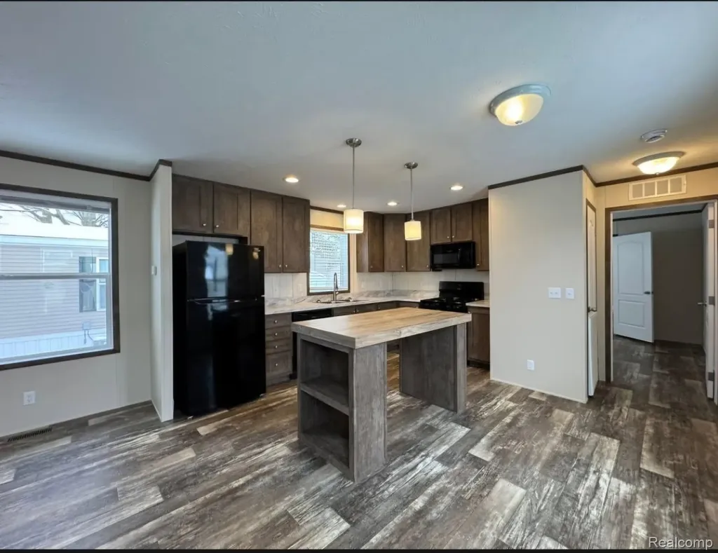 40 Sparrow Hill Orion Charter Township MI 48359