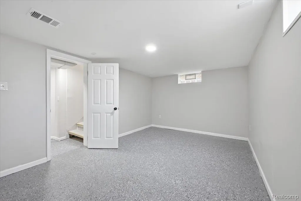 16854 Bramell Street Detroit City MI 48219