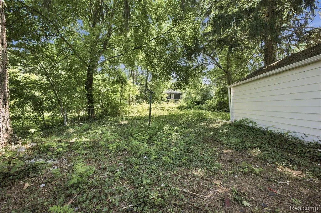 16854 Bramell Street Detroit City MI 48219