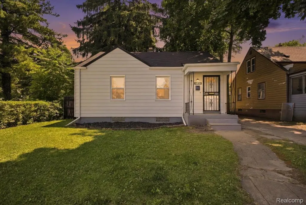 16854 Bramell Street Detroit City MI 48219