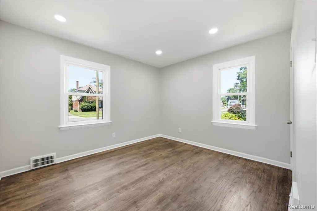 16854 Bramell Street Detroit City MI 48219