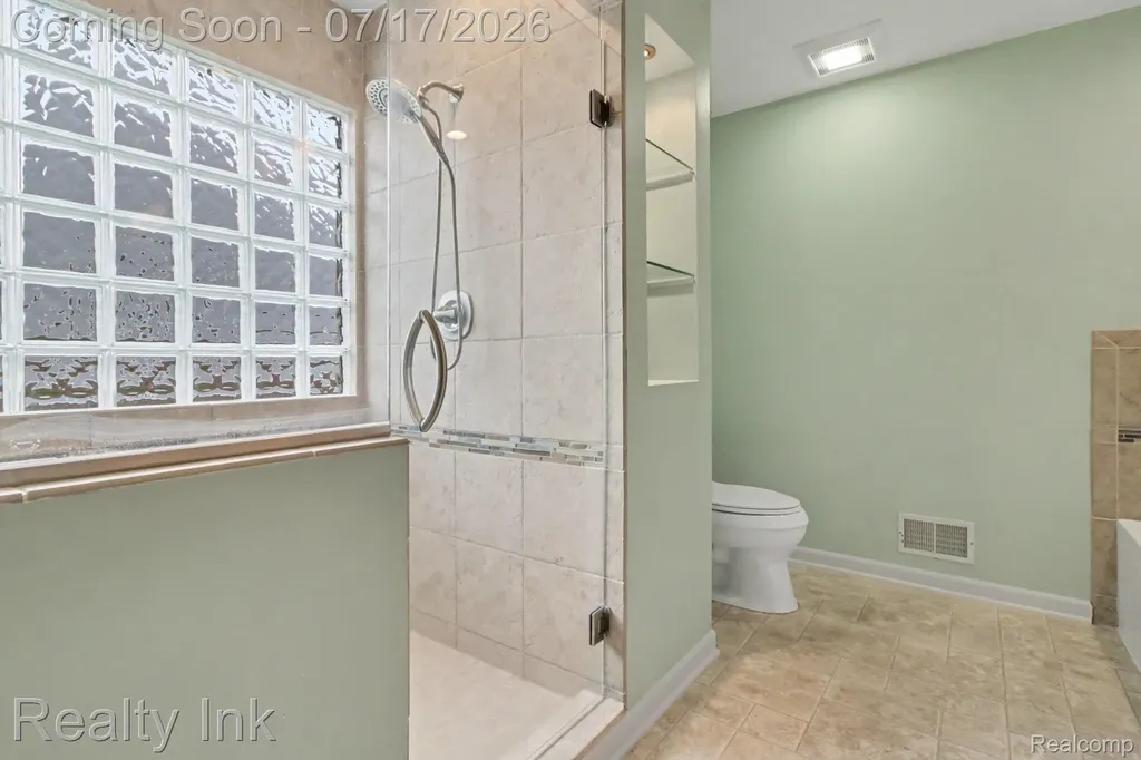 31223 Barrington Drive Novi City MI 48377