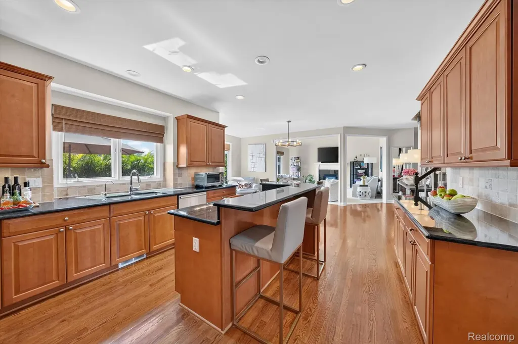 3804 Elk Drive Oakland Charter Township MI 48306