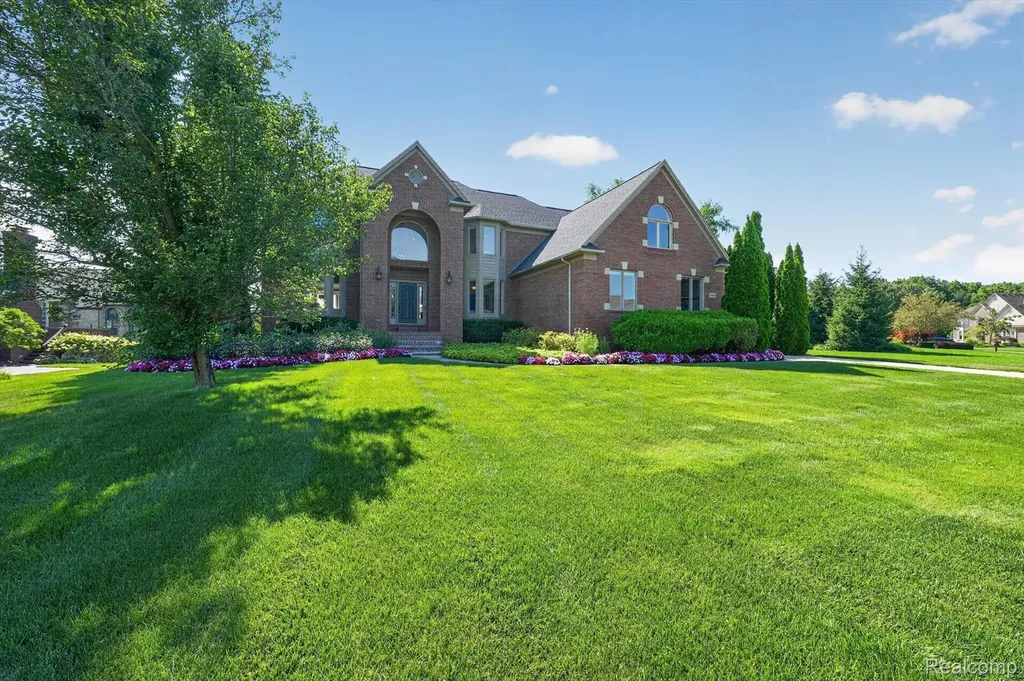 3804 Elk Drive Oakland Charter Township MI 48306
