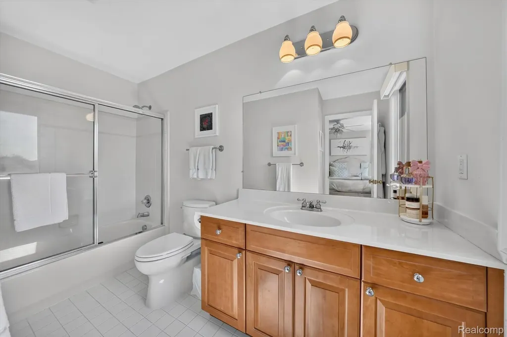 3804 Elk Drive Oakland Charter Township MI 48306