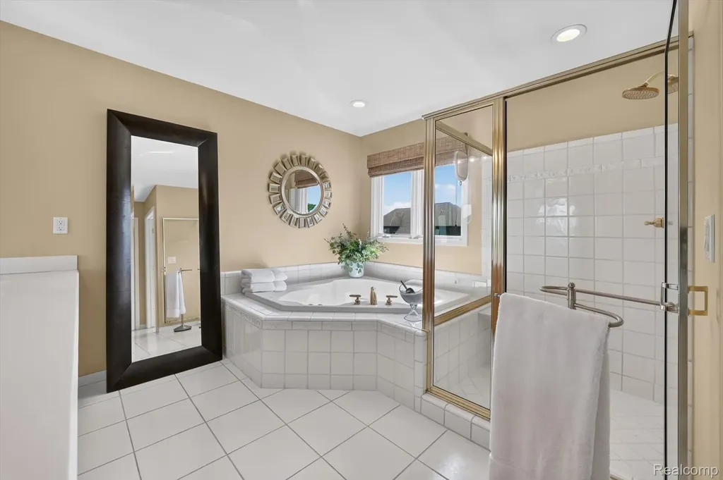 3804 Elk Drive Oakland Charter Township MI 48306