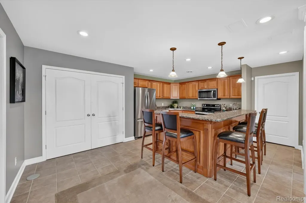 3804 Elk Drive Oakland Charter Township MI 48306