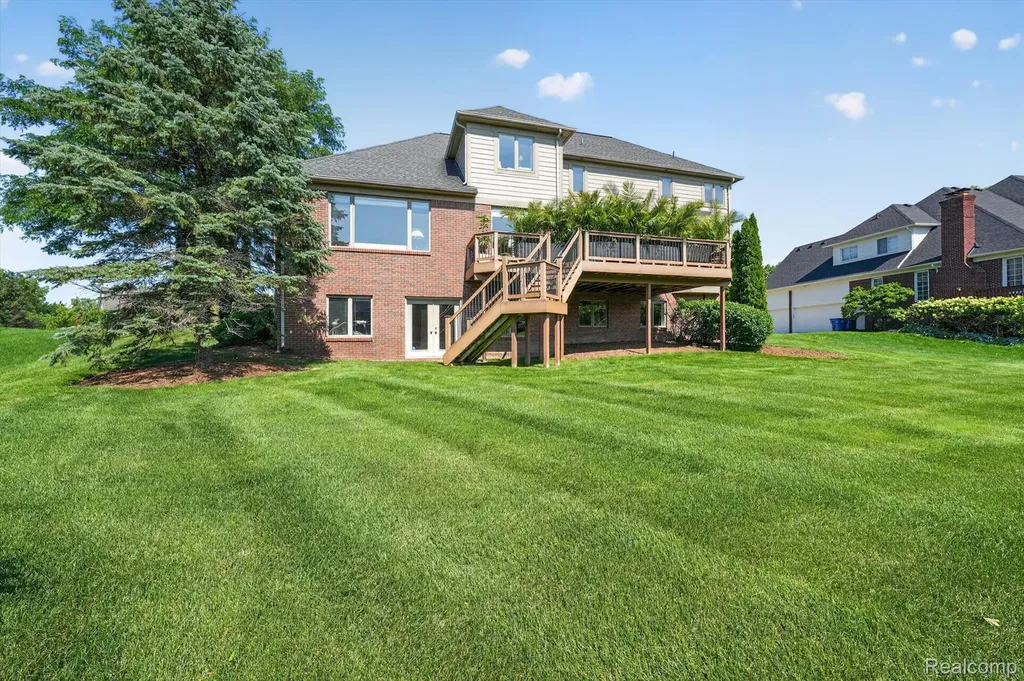 3804 Elk Drive Oakland Charter Township MI 48306