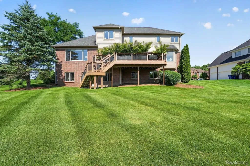 3804 Elk Drive Oakland Charter Township MI 48306