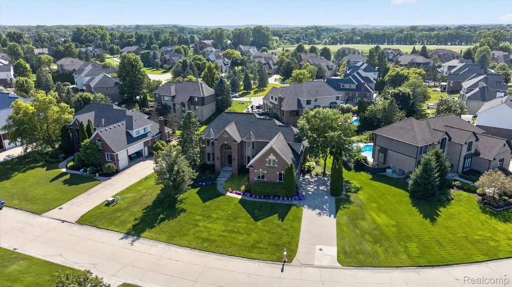 3804 Elk Drive Oakland Charter Township MI 48306