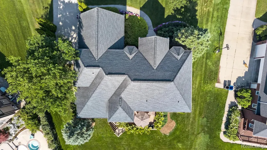 3804 Elk Drive Oakland Charter Township MI 48306