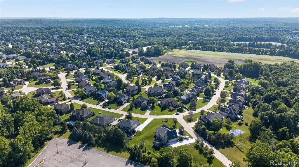3804 Elk Drive Oakland Charter Township MI 48306