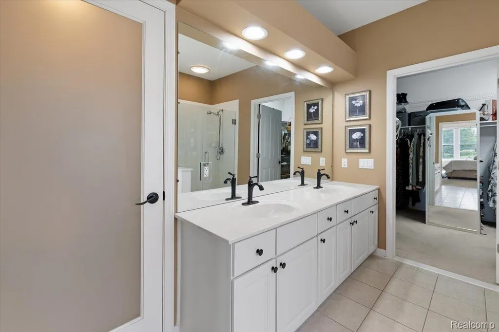 51184 Northview Plymouth Charter Township MI 48170