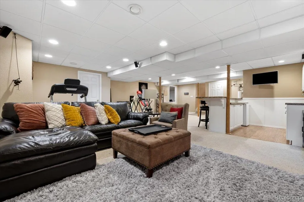 51184 Northview Plymouth Charter Township MI 48170