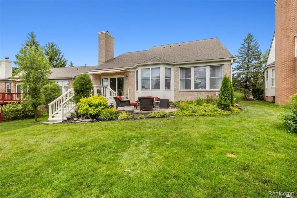 51184 Northview Plymouth Charter Township MI 48170