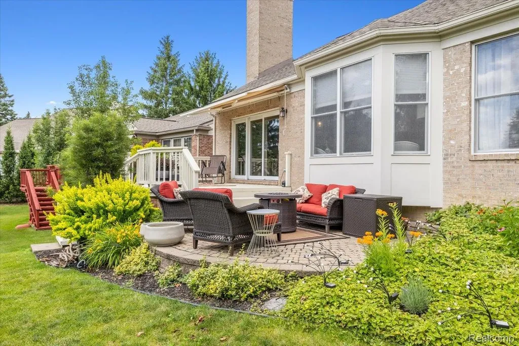 51184 Northview Plymouth Charter Township MI 48170