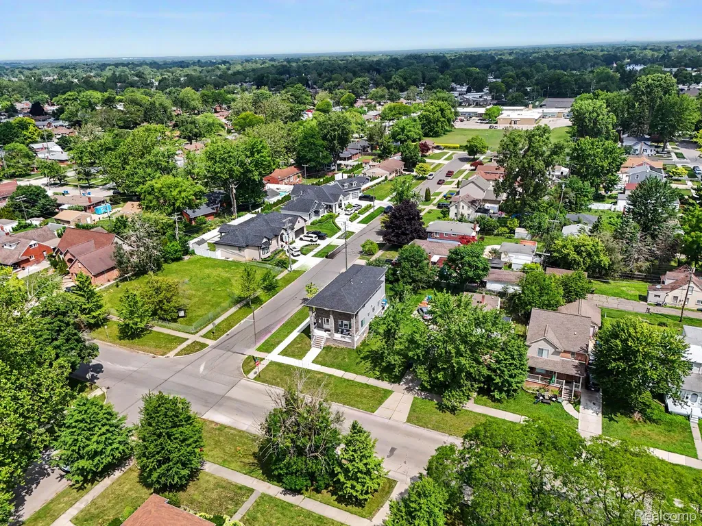 26172 Hass Street Dearborn Heights City MI 48127