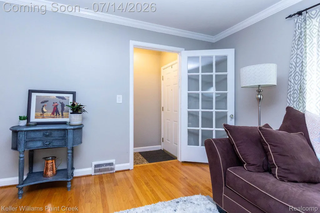 1466 Hampton Road Grosse Pointe Woods City MI 48236