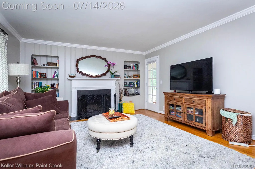 1466 Hampton Road Grosse Pointe Woods City MI 48236